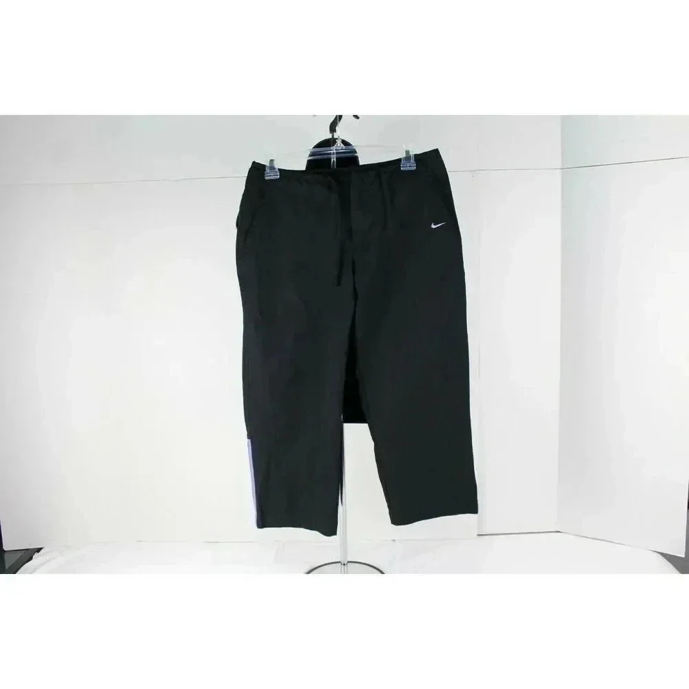 ladies Nike capri pants size M